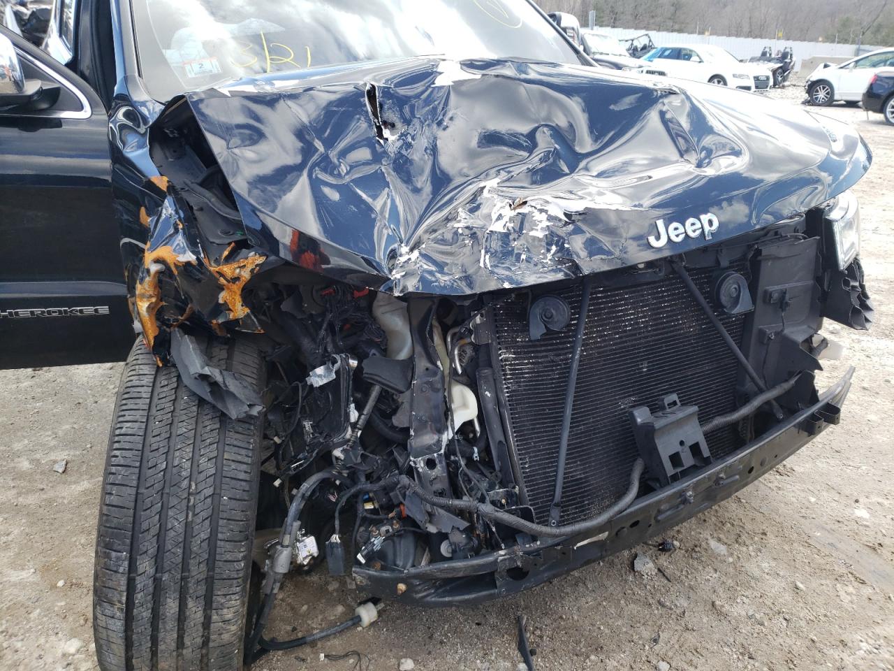 Photo 9 from auction – 2018 JEEP GRAND CHER with VIN 1C4RJFJT2JC111164