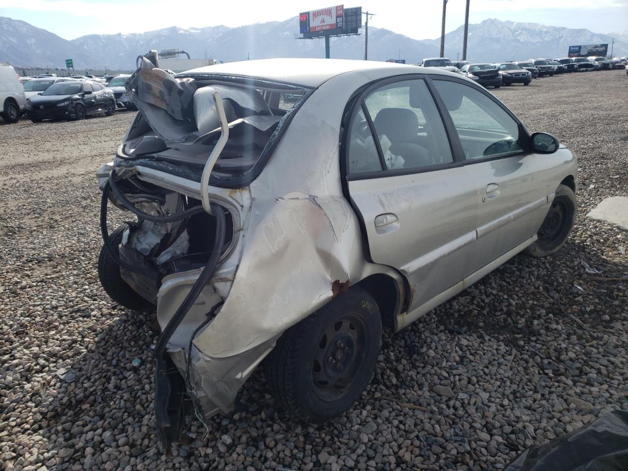 Photo 4 from auction – 2001 KIA RIO with VIN KNADC123816048069