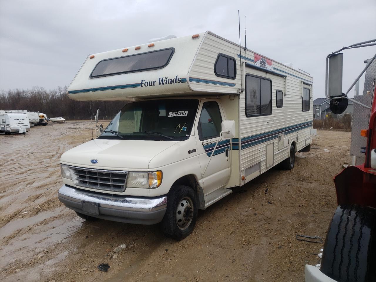 Photo 2 from auction – 1992 FORD ECONOLINE with VIN 1FDKE30G5NHB25945