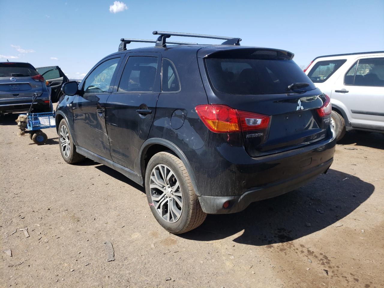Photo 3 from auction – 2017 MITSUBISHI OUTLANDER with VIN JA4AP3AU7HZ009251