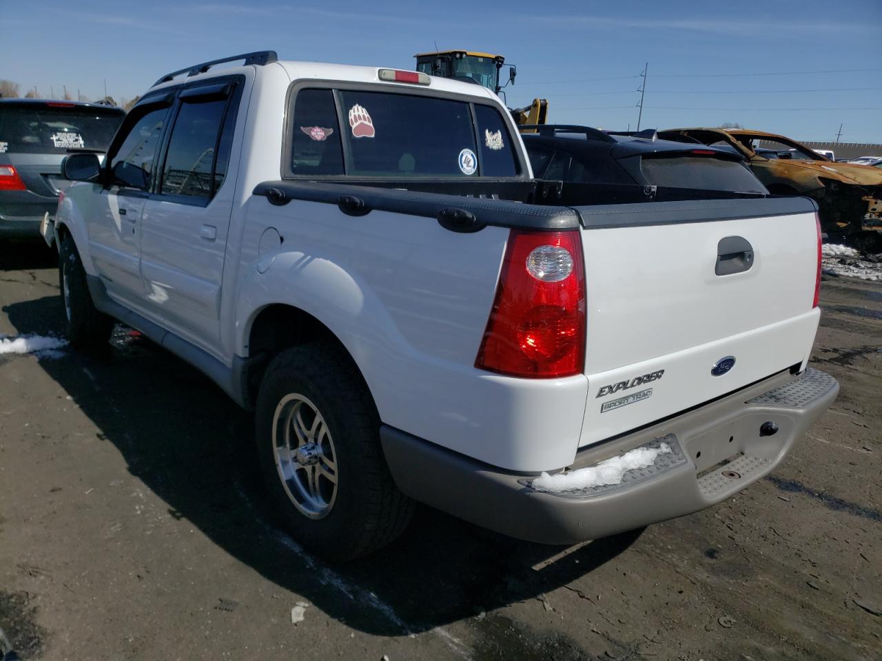 Photo 3 from auction – 2002 FORD EXPLORER S with VIN 1FMZU77E42UC61855