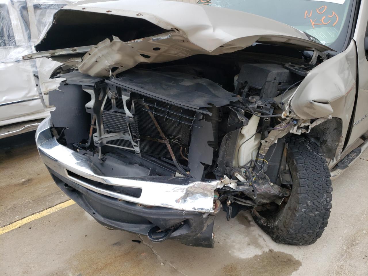 Photo 9 from auction – 2008 CHEVROLET SILVERADO with VIN 1GCHC24K48E217213
