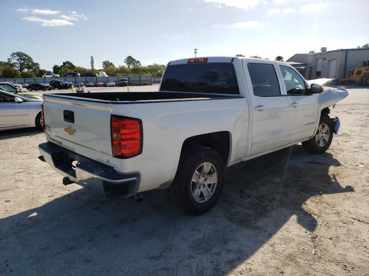 Photo 4 from auction – 2015 CHEVROLET SILVERADO with VIN 3GCPCREH6FG486763