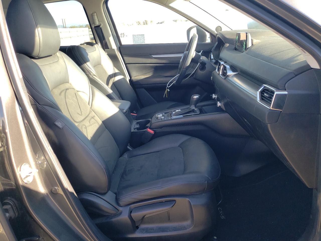 Photo 5 from auction – 2020 MAZDA CX-5 TOURI with VIN JM3KFBCM0L0818342