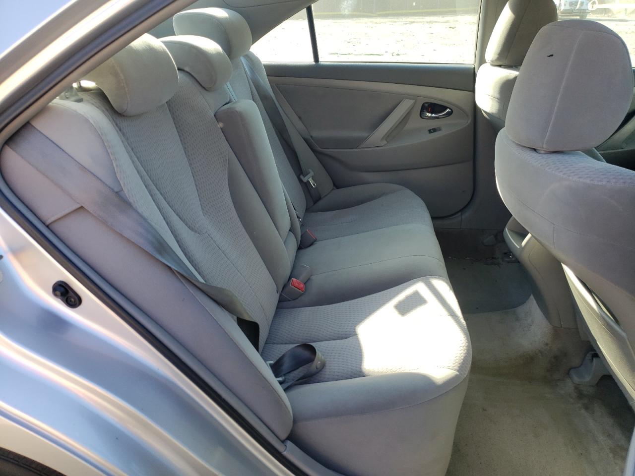 Photo 6 from auction – 2011 TOYOTA CAMRY BASE with VIN 4T1BF3EK5BU175564