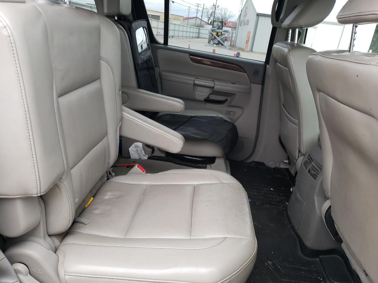 Photo 6 from auction – 2010 NISSAN ARMADA PLA with VIN 5N1AA0NE7AN610158