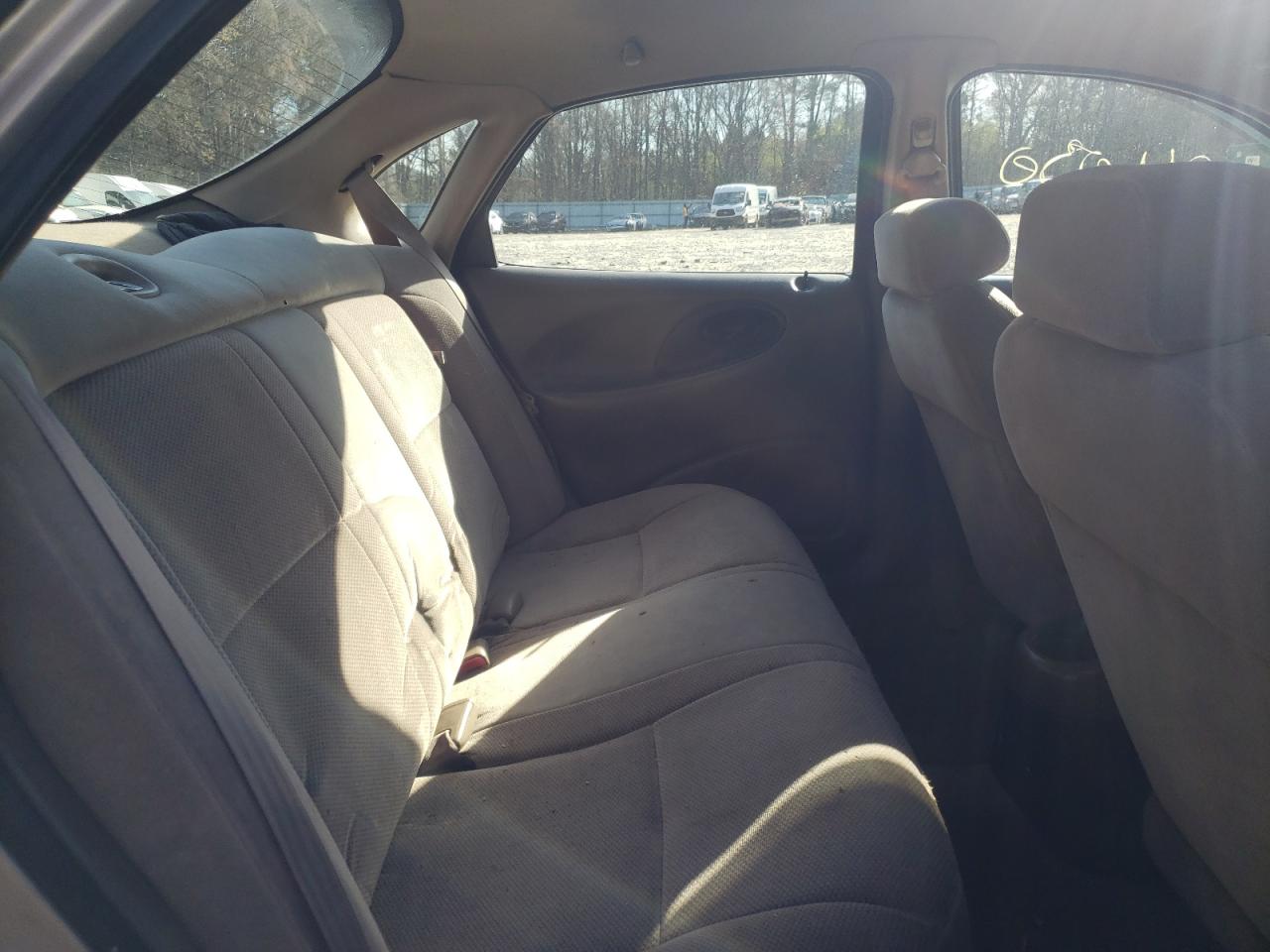 Photo 6 from auction – 1999 FORD TAURUS SE with VIN 1FAFP53S2XA302397
