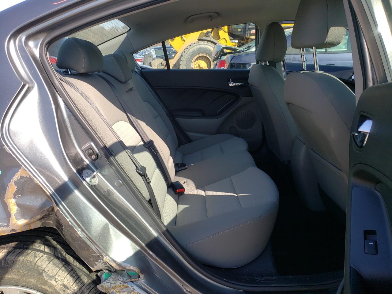 Photo 6 from auction – 2014 KIA FORTE EX with VIN KNAFX4A89E5155557
