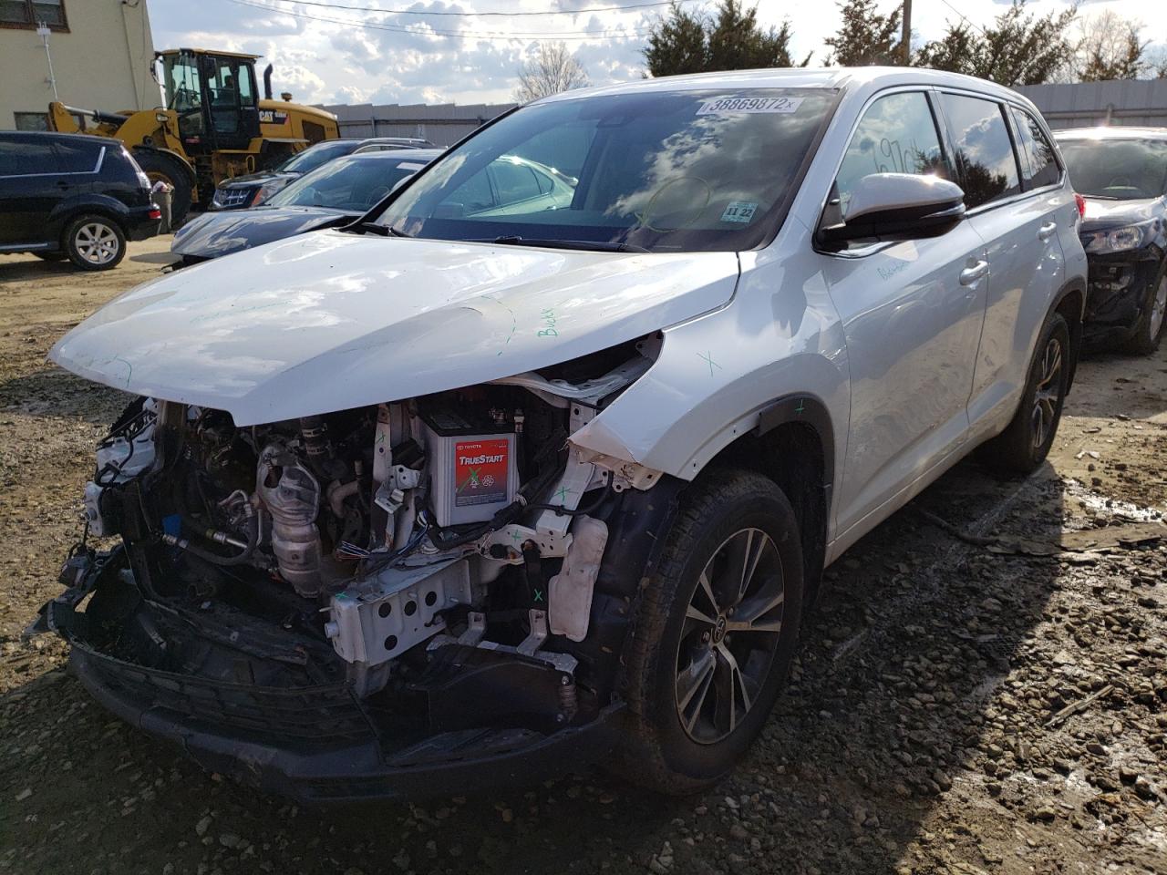 Photo 2 from auction – 2018 TOYOTA HIGHLANDER with VIN 5TDBZRFH9JS490582