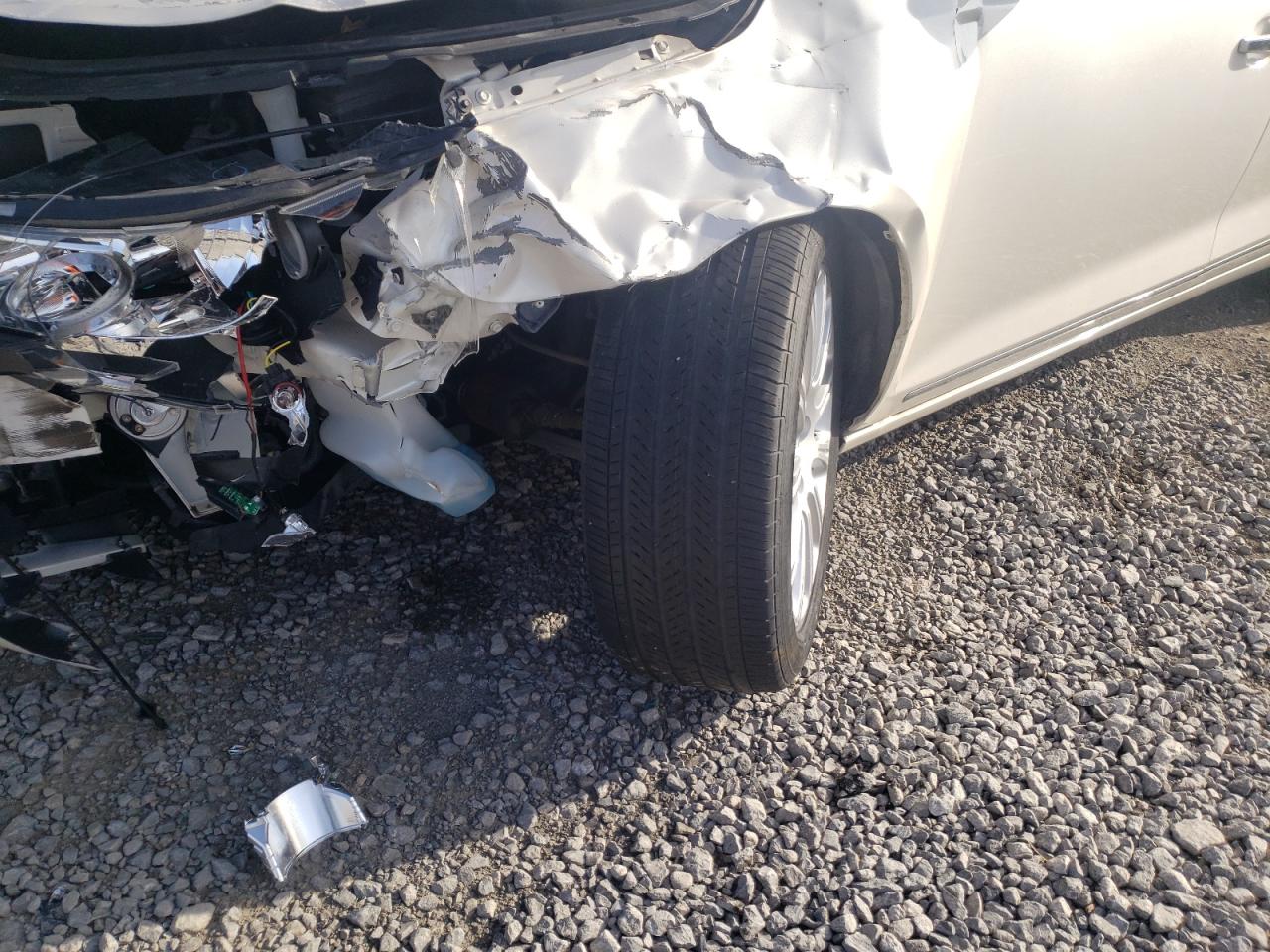 Photo 9 from auction – 2013 BUICK LACROSSE with VIN 1G4GC5E35DF322976