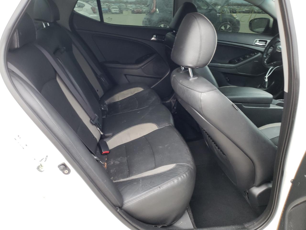 Photo 6 from auction – 2013 KIA OPTIMA HYB with VIN KNAGM4AD3D5058413