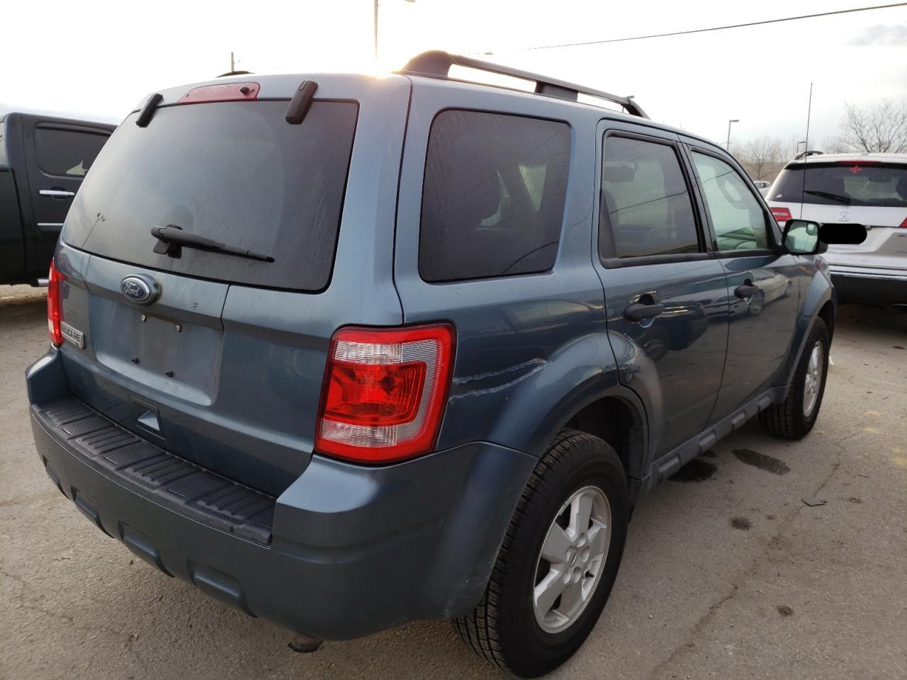 صورة رقم 4 من المزاد - 2010 FORD ESCAPE XLT مع VIN 1FMCU0D75AKB51426