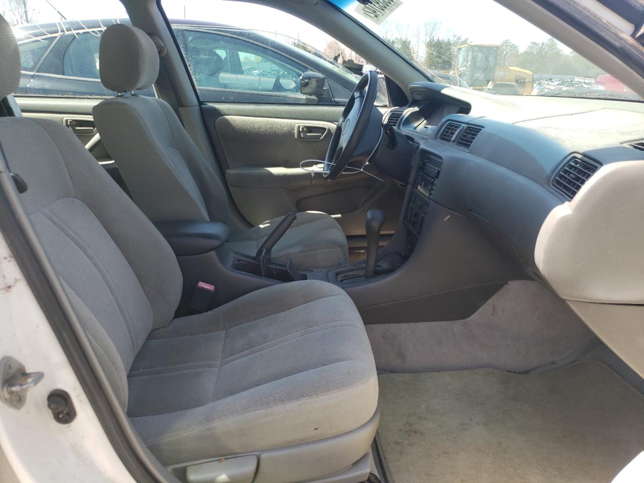 Photo 5 from auction – 2001 TOYOTA CAMRY CE with VIN 4T1BG22K41U867258