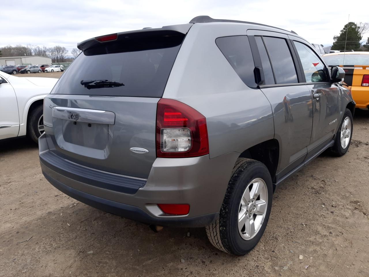 Photo 4 from auction – 2014 JEEP COMPASS LA with VIN 1C4NJCEA1ED560373