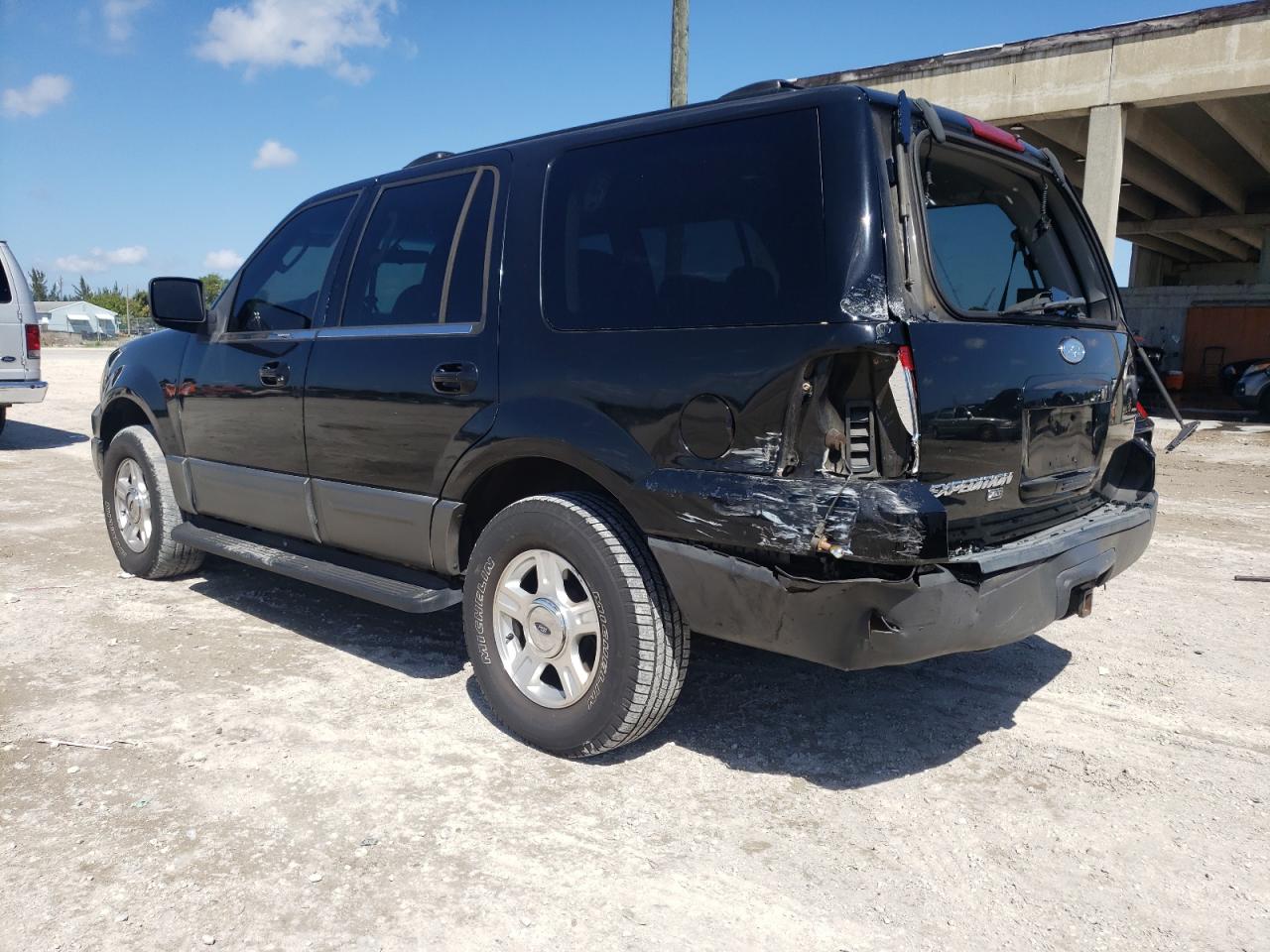 Photo 3 from auction – 2003 FORD EXPEDITION with VIN 1FMRU15WX3LA92389