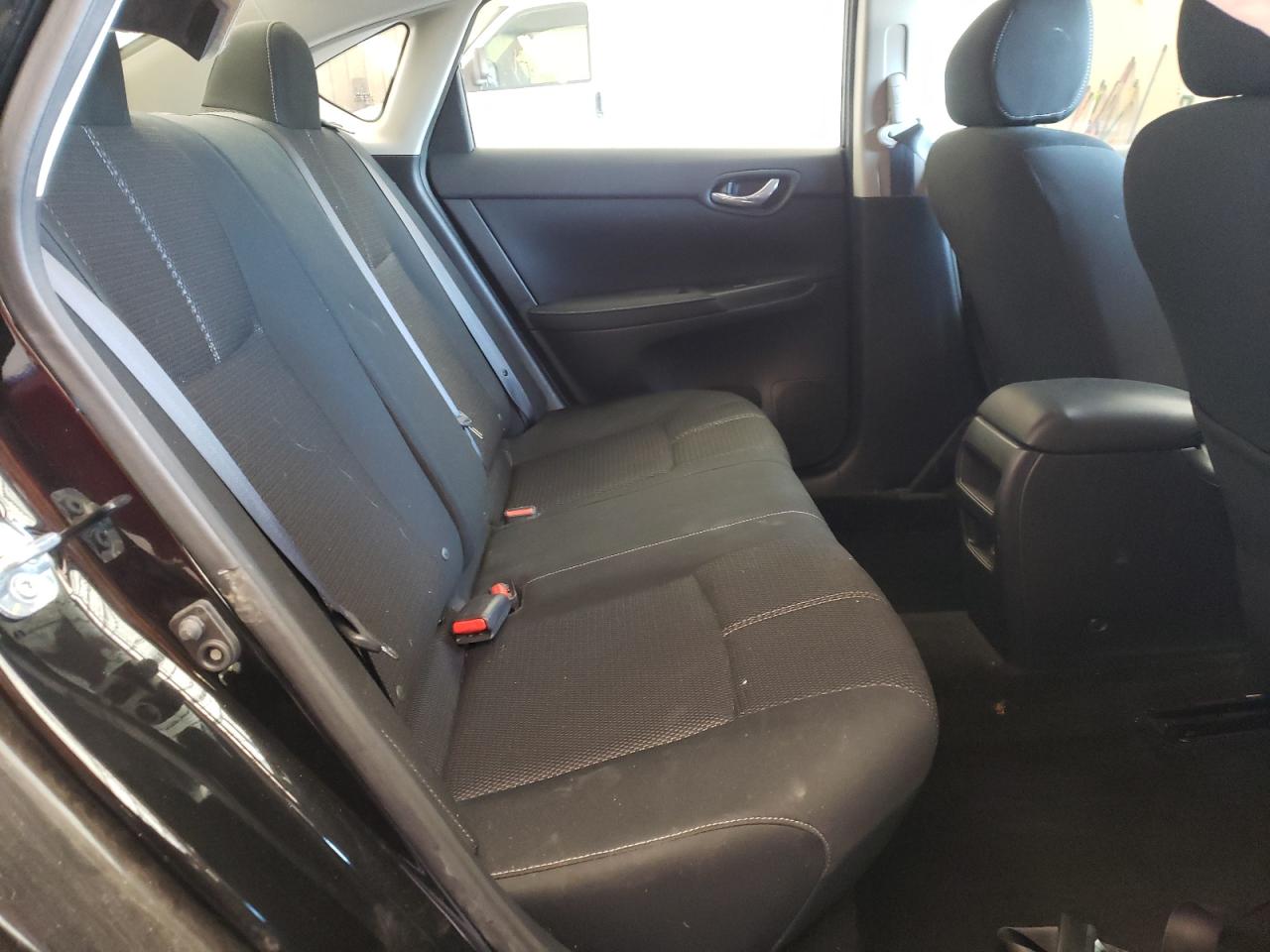Photo 6 from auction – 2018 NISSAN SENTRA S with VIN 3N1AB7AP8JY342003