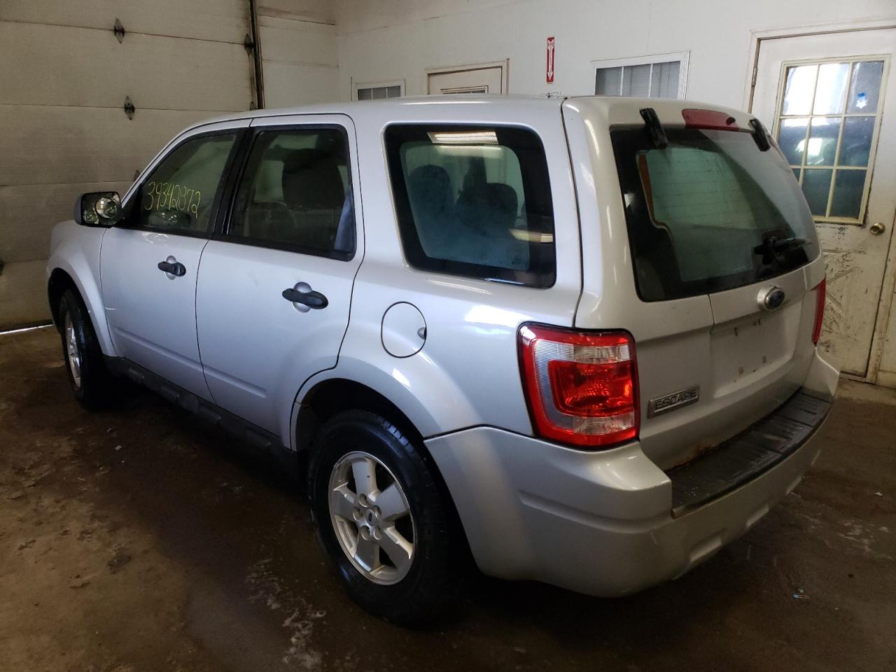 Photo 3 from auction – 2009 FORD ESCAPE XLS with VIN 1FMCU02789KD15606