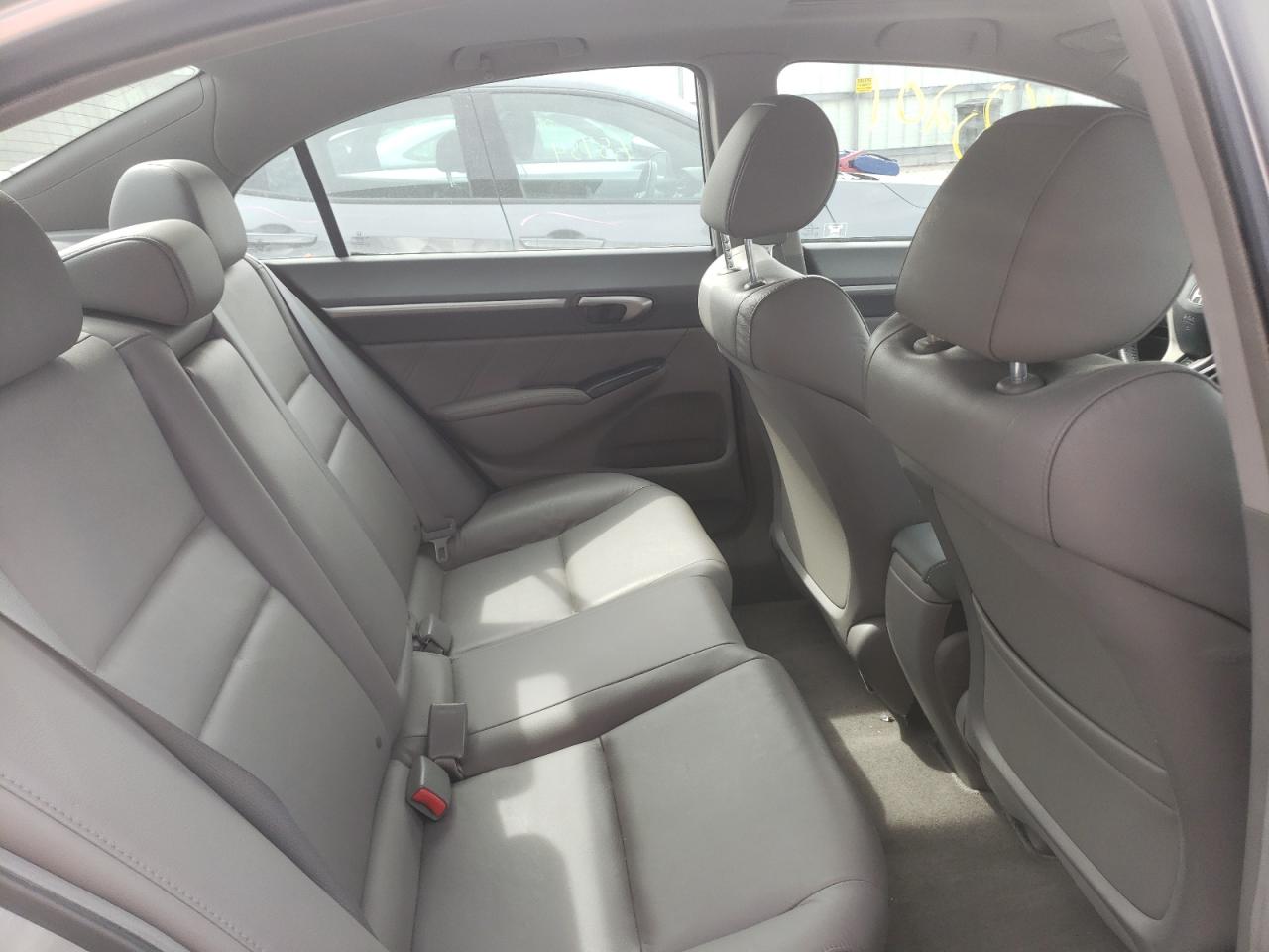 Photo 6 from auction – 2011 HONDA CIVIC EXL with VIN 19XFA1F93BE019106