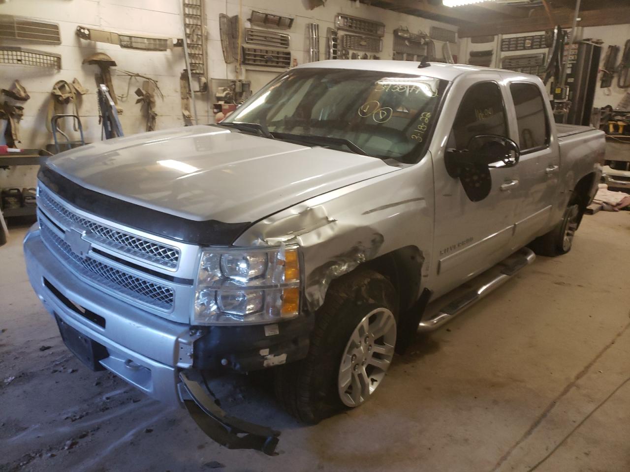 Photo 2 from auction – 2013 CHEVROLET SILVERADO with VIN 3GCPKSE74DG360951