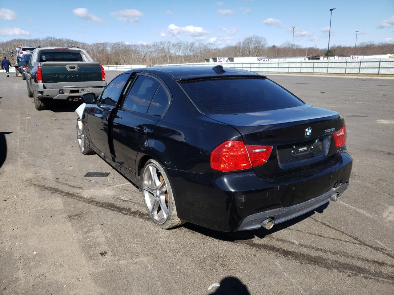 Photo 3 from auction – 2011 BMW 335 XI with VIN WBAPL5C56BA919425