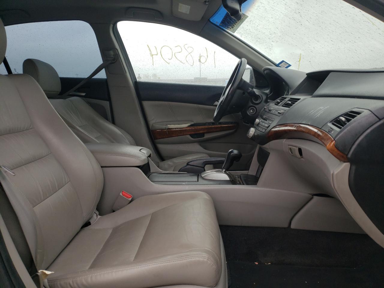 Photo 5 from auction – 2012 HONDA ACCORD EXL with VIN 1HGCP3F80CA016142