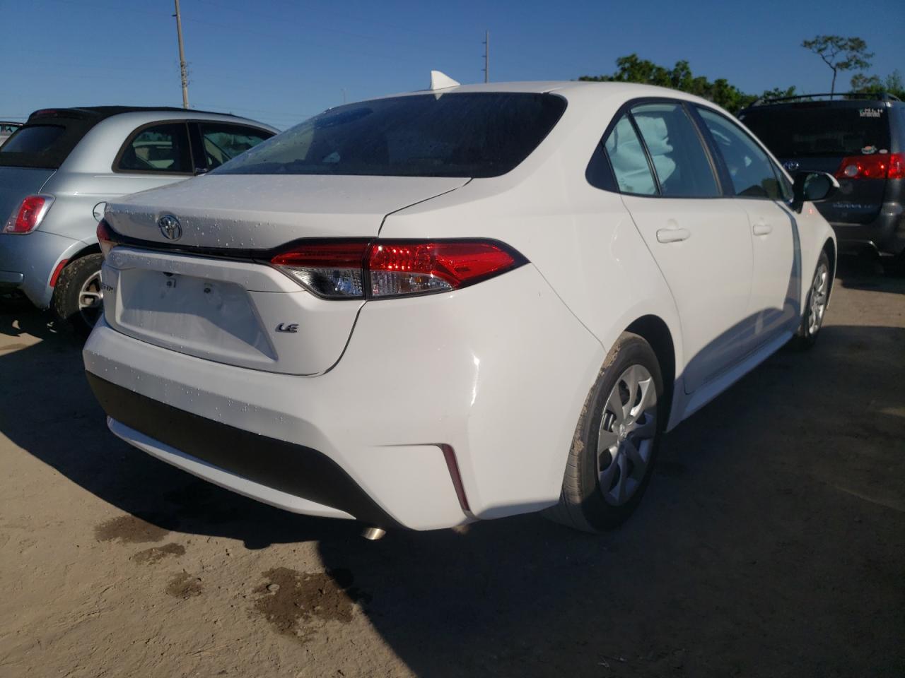 Photo 4 from auction – 2020 TOYOTA COROLLA LE with VIN 5YFEPRAE7LP097921
