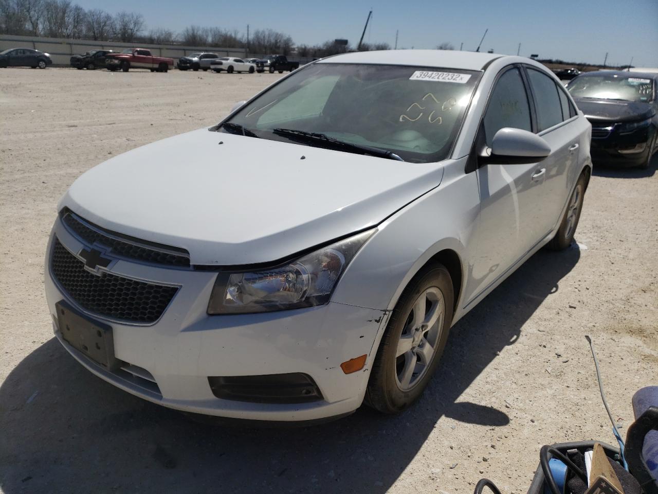 Photo 2 from auction – 2014 CHEVROLET CRUZE LT with VIN 1G1PC5SB2E7277550