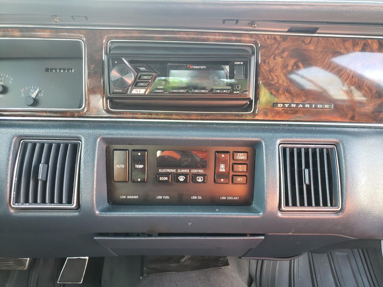 Photo 9 from auction – 1992 BUICK ROADMASTER with VIN 1G4BT5374NR421949