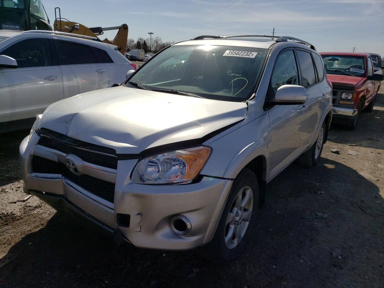 Photo 2 from auction – 2010 TOYOTA RAV4 LIMIT with VIN 2T3YF4DVXAW050142
