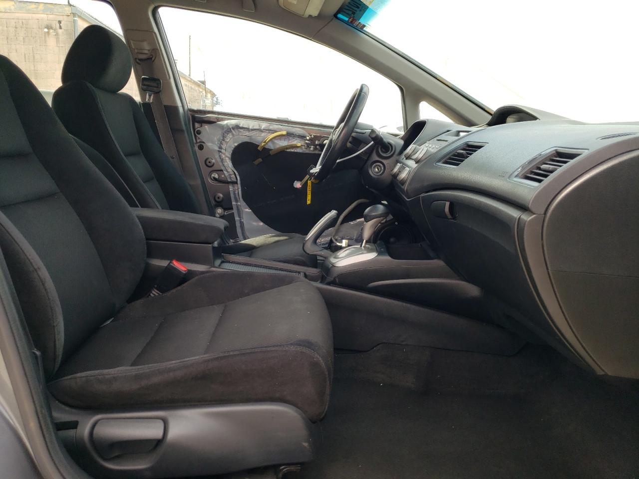 Photo 5 from auction – 2010 HONDA CIVIC LX-S with VIN 19XFA1F60AE070387
