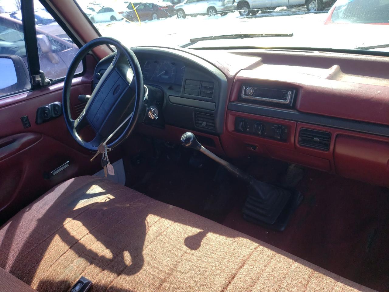 Photo 9 from auction – 1994 FORD F150 with VIN 2FTDF15Y7RCA15329