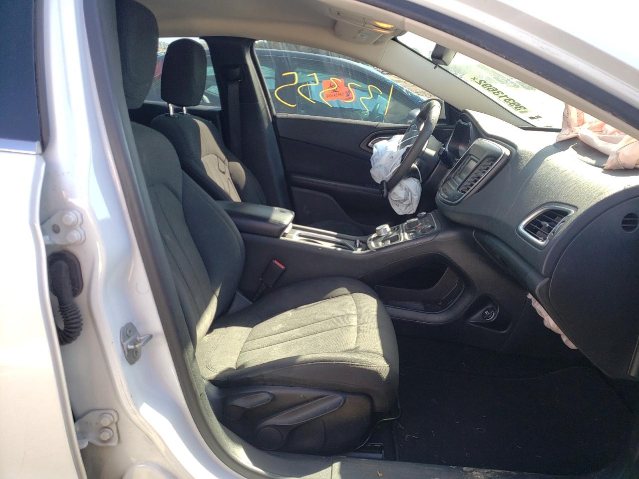 Photo 5 from auction – 2016 CHRYSLER 200 LIMITE with VIN 1C3CCCABXGN109248