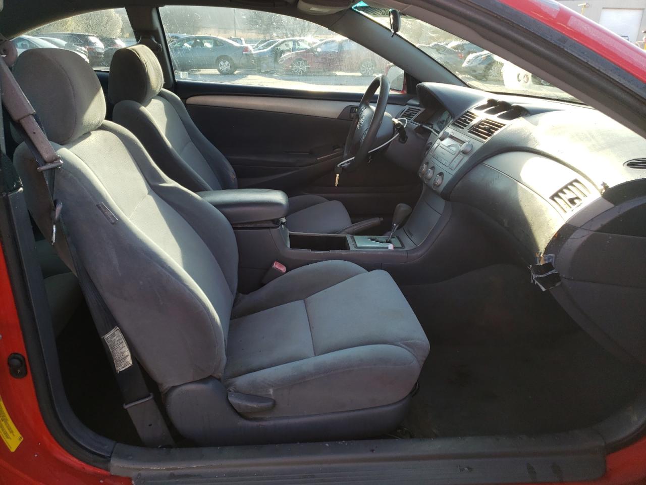 Photo 5 from auction – 2006 TOYOTA SOLARA with VIN 4T1CE38P06U747547