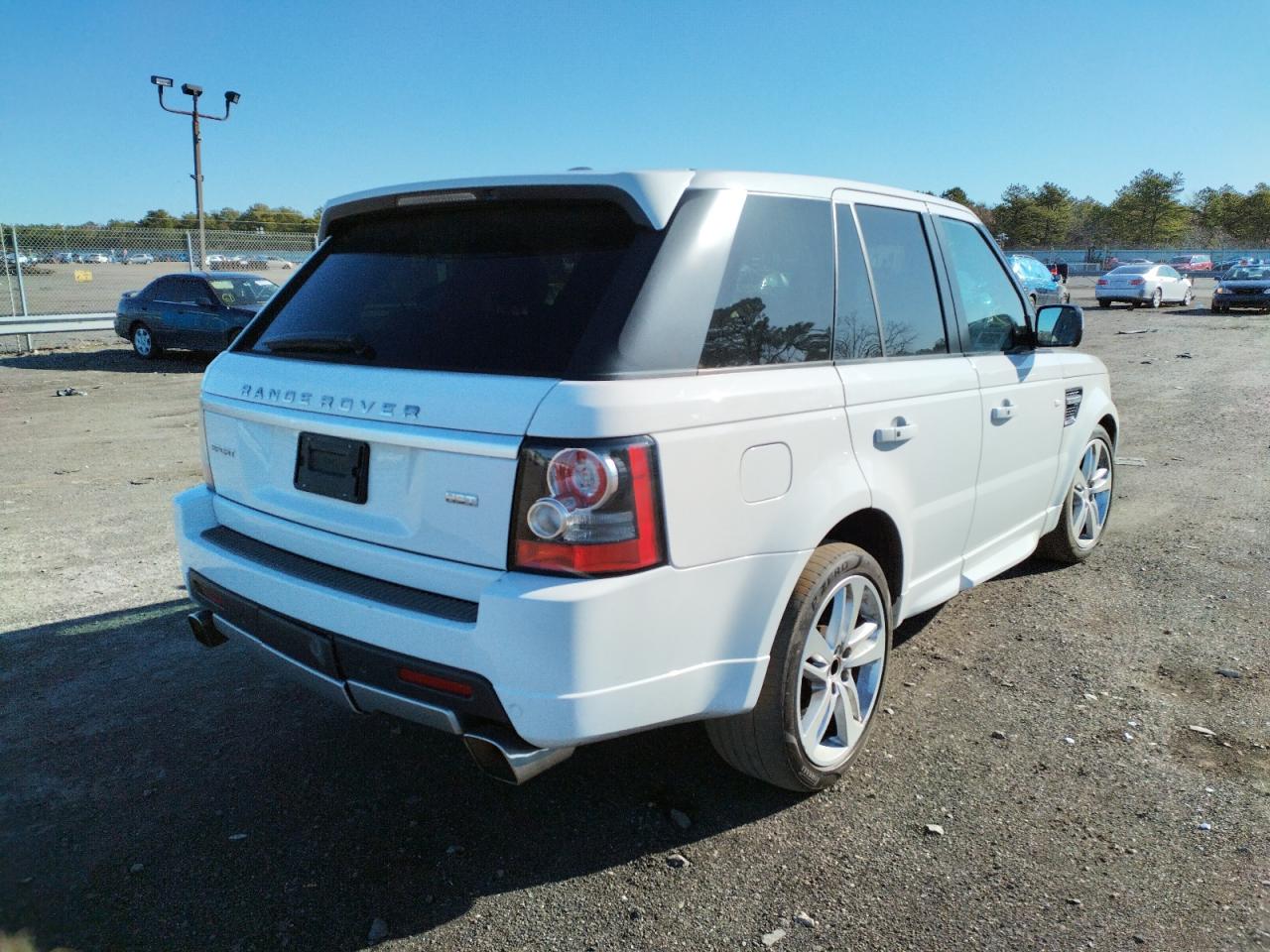 Photo 4 from auction – 2013 LAND ROVER RANGE ROVE with VIN SALSF2D46DA765951
