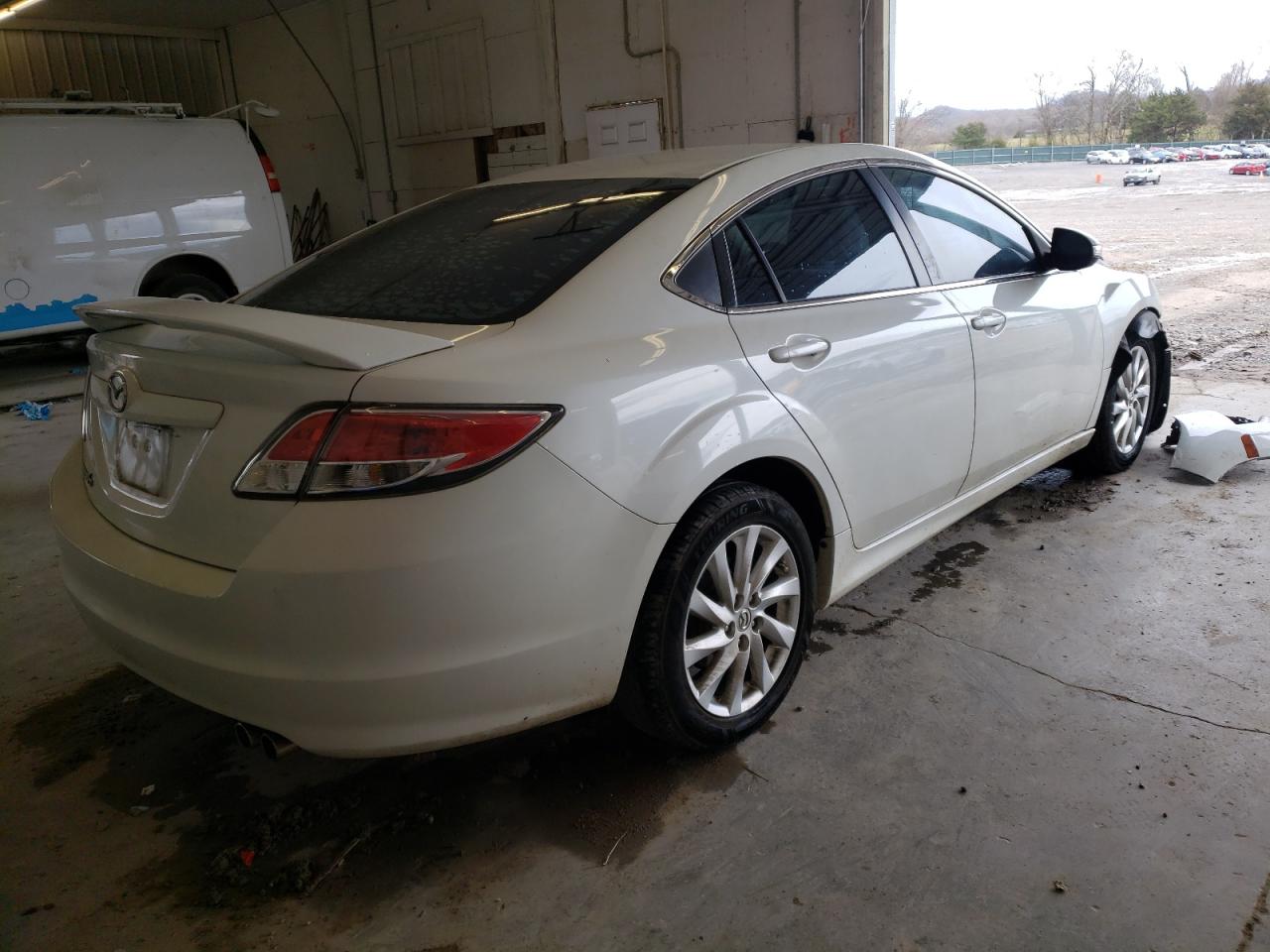 Photo 4 from auction – 2011 MAZDA 6 I with VIN 1YVHZ8CHXB5M10748