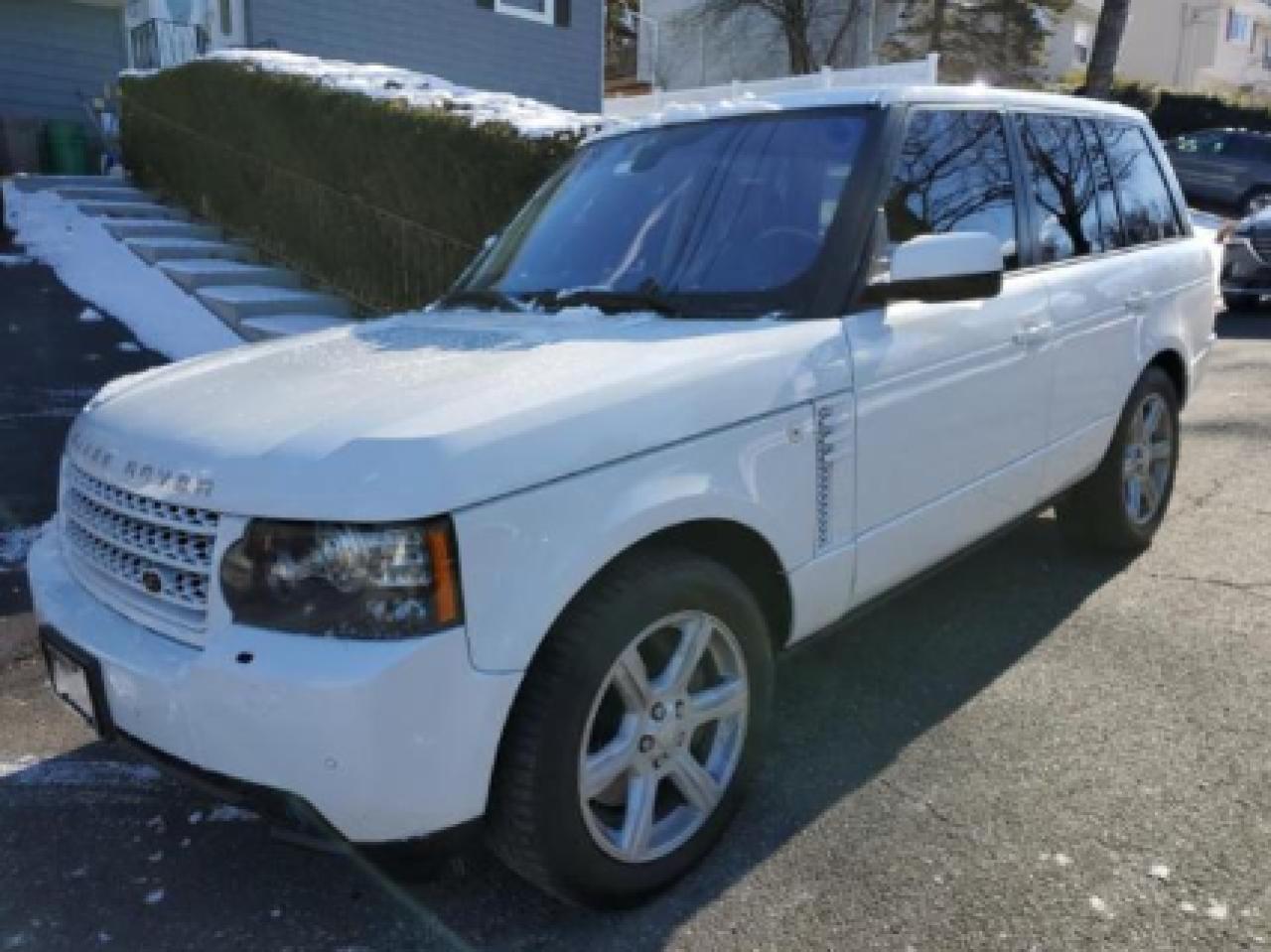 Photo 2 from auction – 2011 LAND ROVER RANGE ROVE with VIN SALMF1E46BA356749