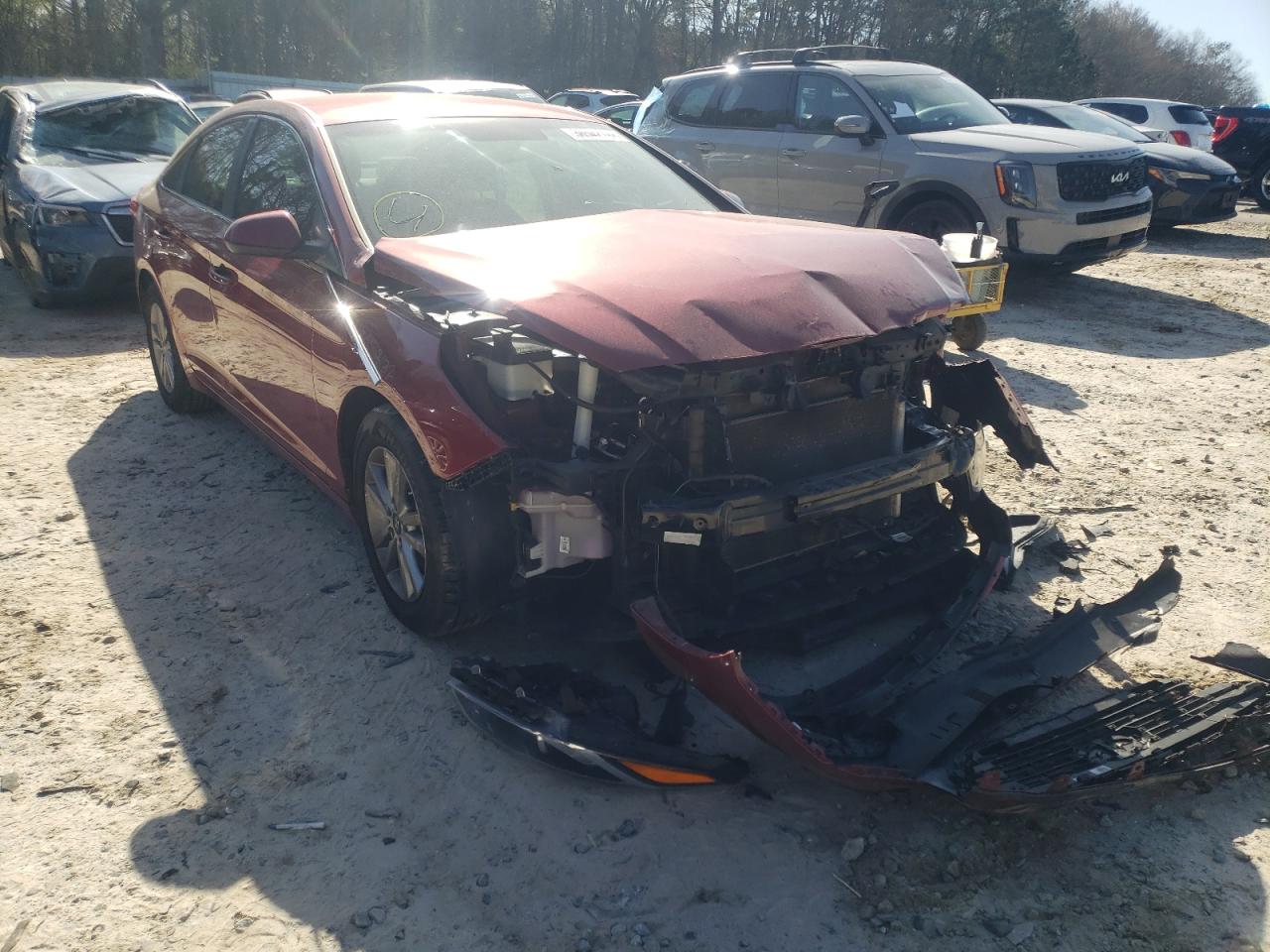 HYUNDAI SONATA SE 2016 with VIN 5NPE24AF0GH405976 - Photo from auction