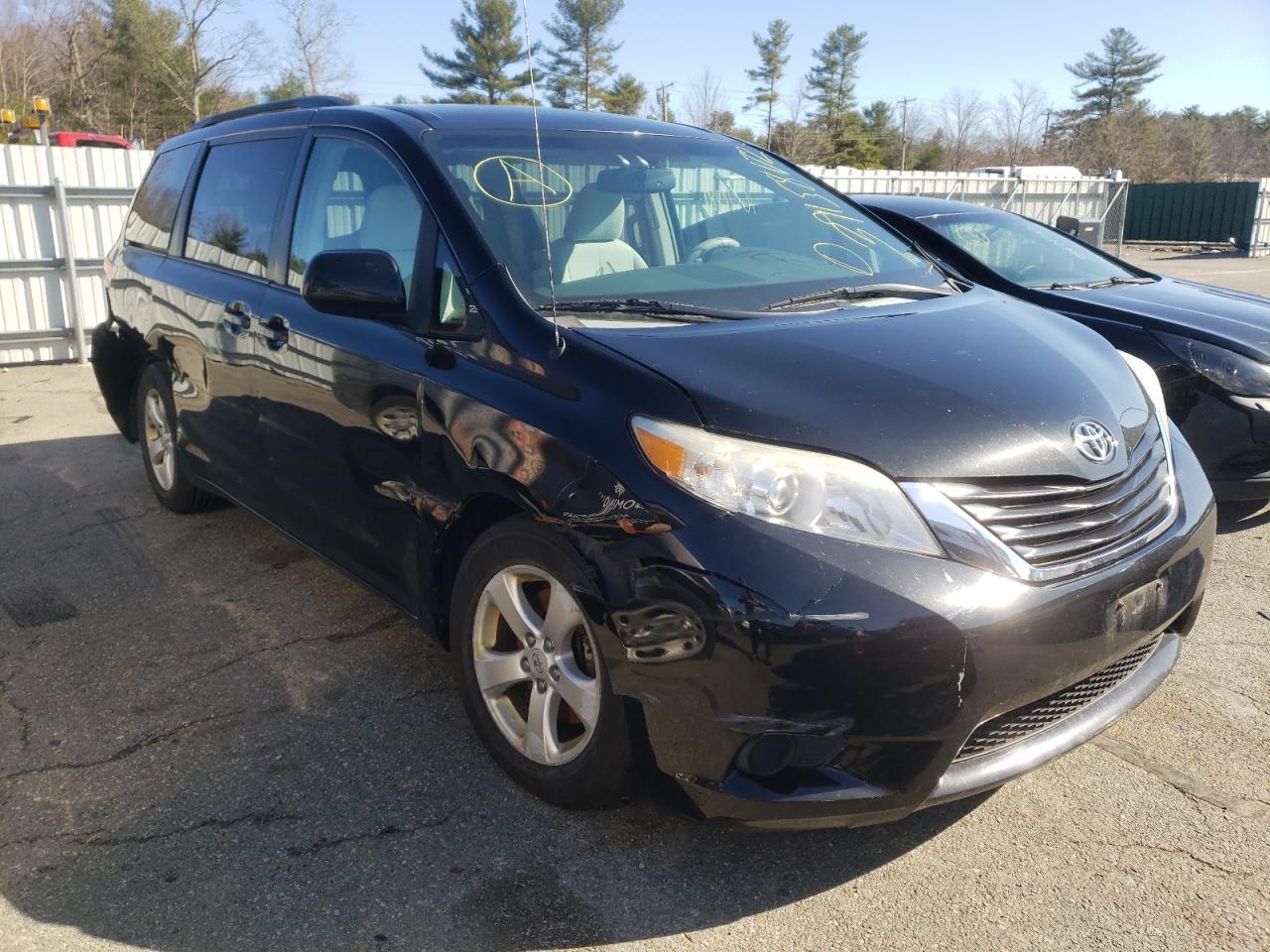 TOYOTA SIENNA LE 2012 with VIN 5TDKK3DC4CS219294 - Photo from auction