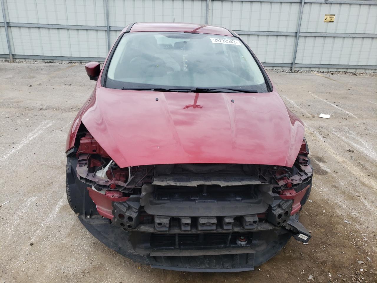 Foto 9 de la subasta – 2015 FORD FOCUS SE con VIN 1FADP3K2XFL250551