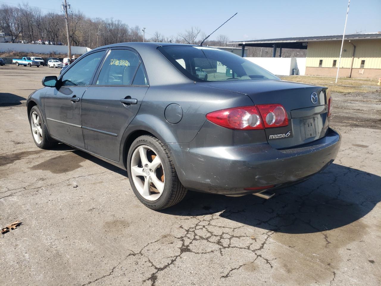 Photo 3 from auction – 2005 MAZDA 6 I with VIN 1YVFP80C755M41594