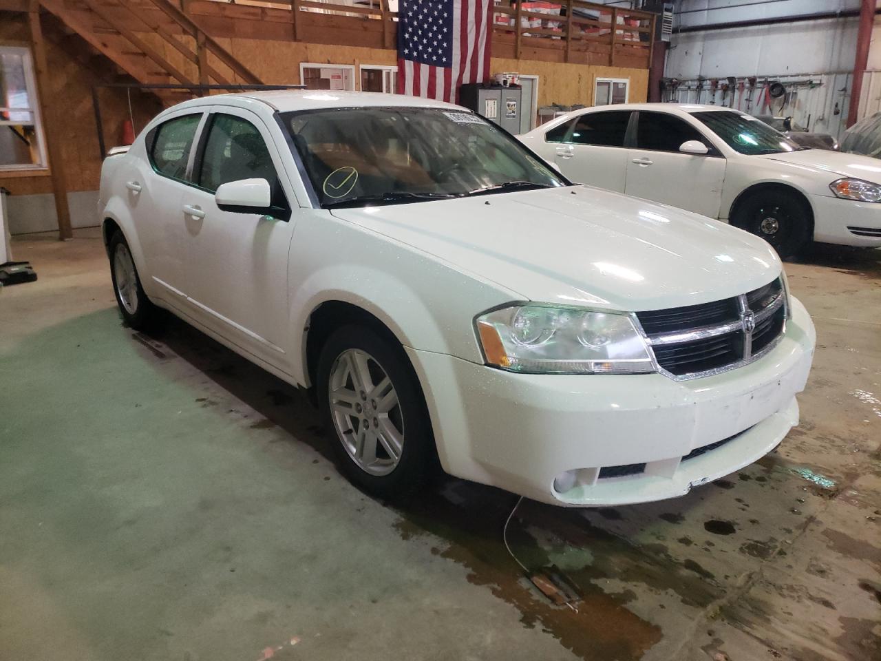 DODGE AVENGER R/ 2010 z numerem VIN 1B3CC5FB0AN143630 - Zdjęcie z aukcji