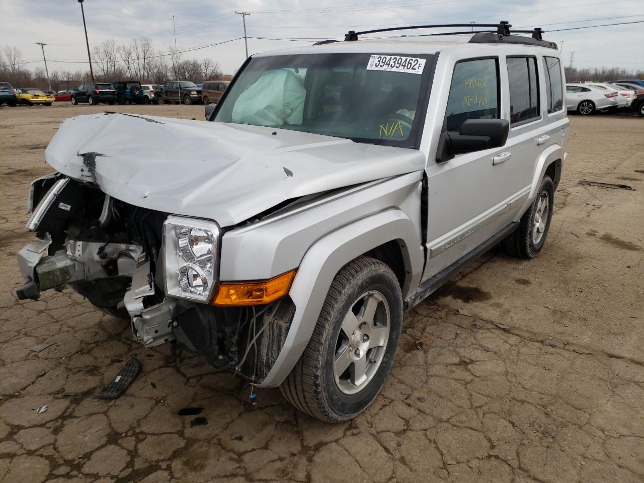 Zdjęcie 2 z aukcji – 2010 JEEP COMMANDER z VIN 1J4RG4GKXAC113580