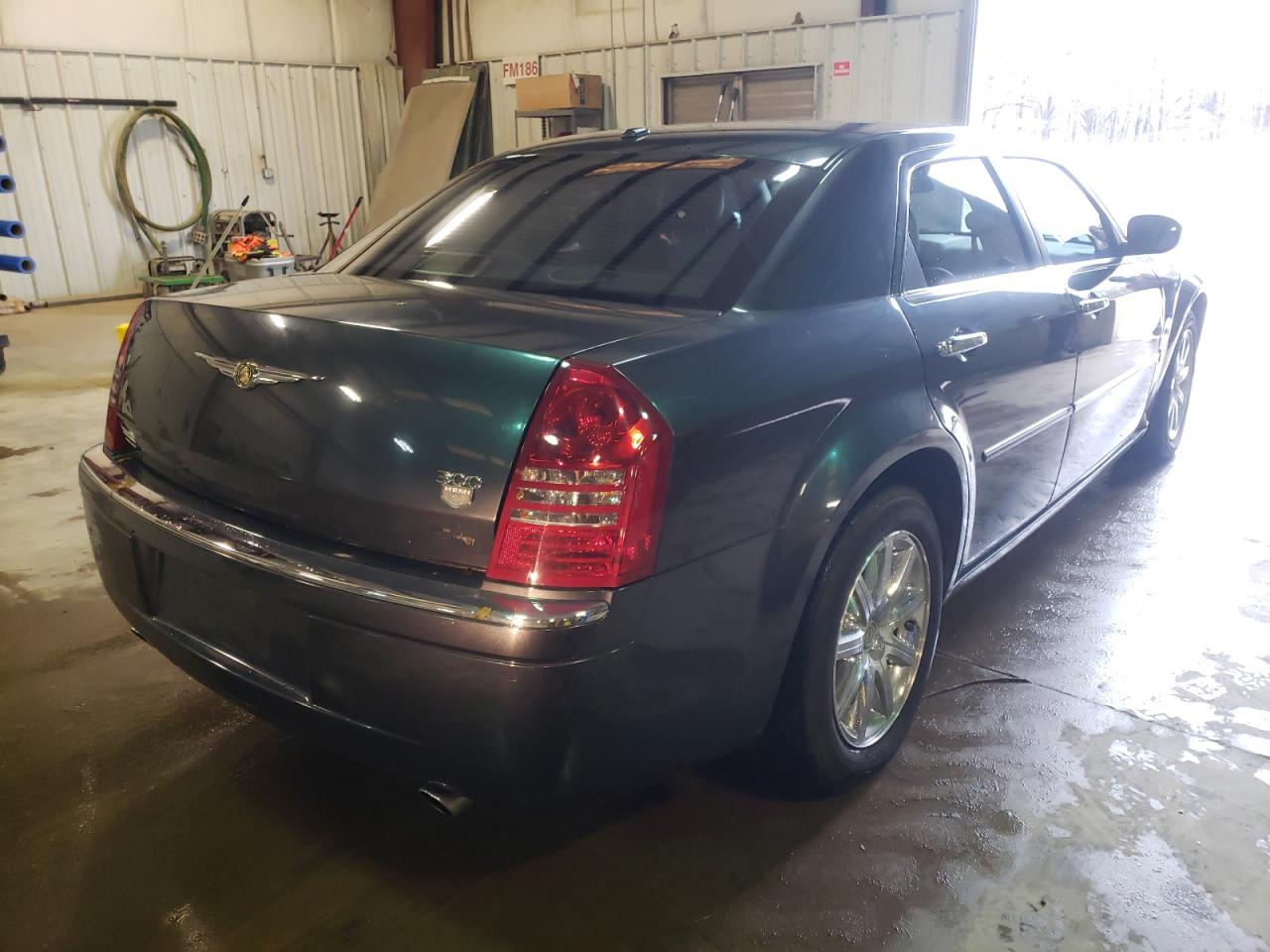 Photo 4 from auction – 2007 CHRYSLER 300C with VIN 2C3KA63HX7H840713