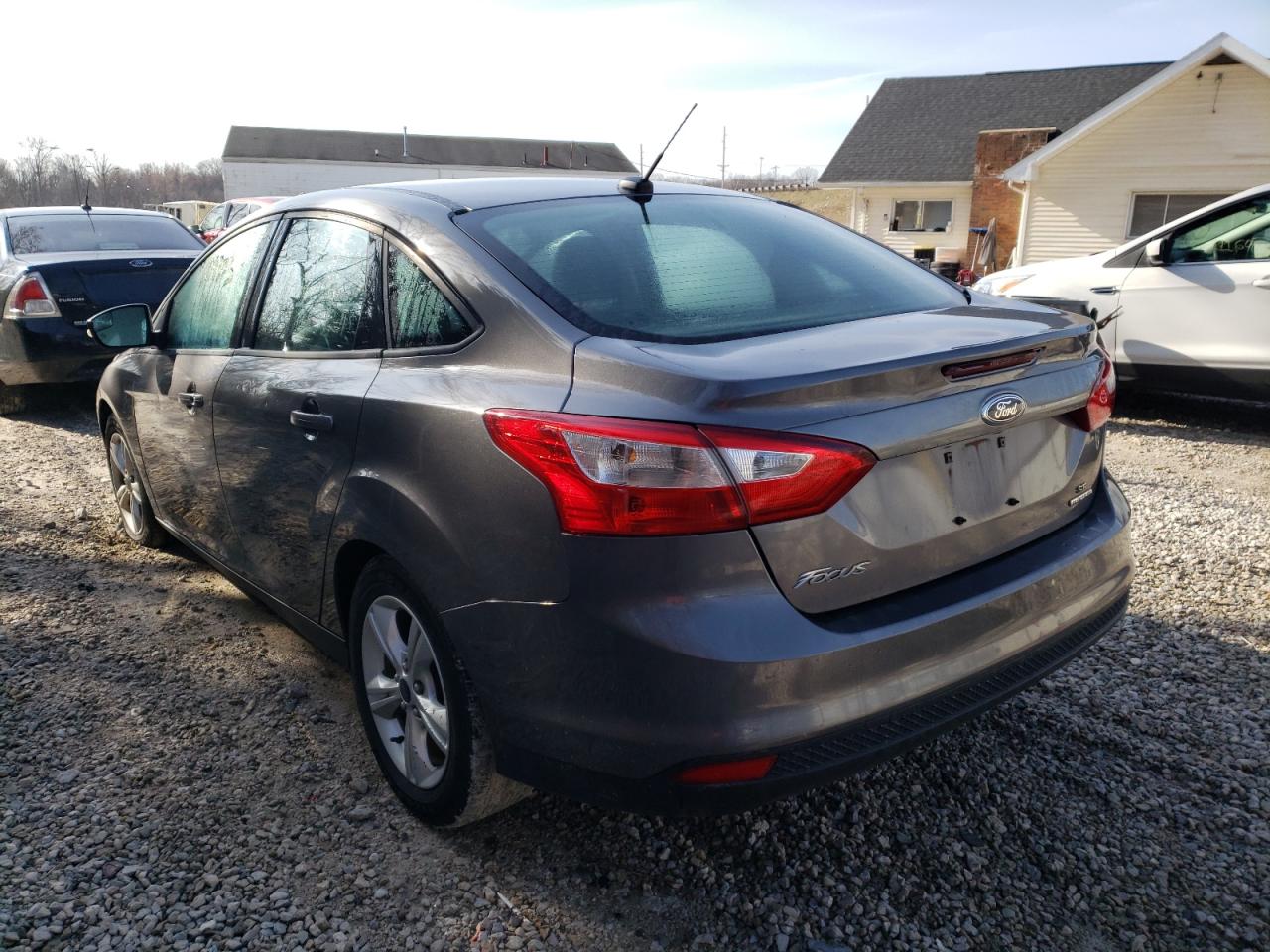 Photo 3 from auction – 2013 FORD FOCUS SE with VIN 1FADP3F28DL332608