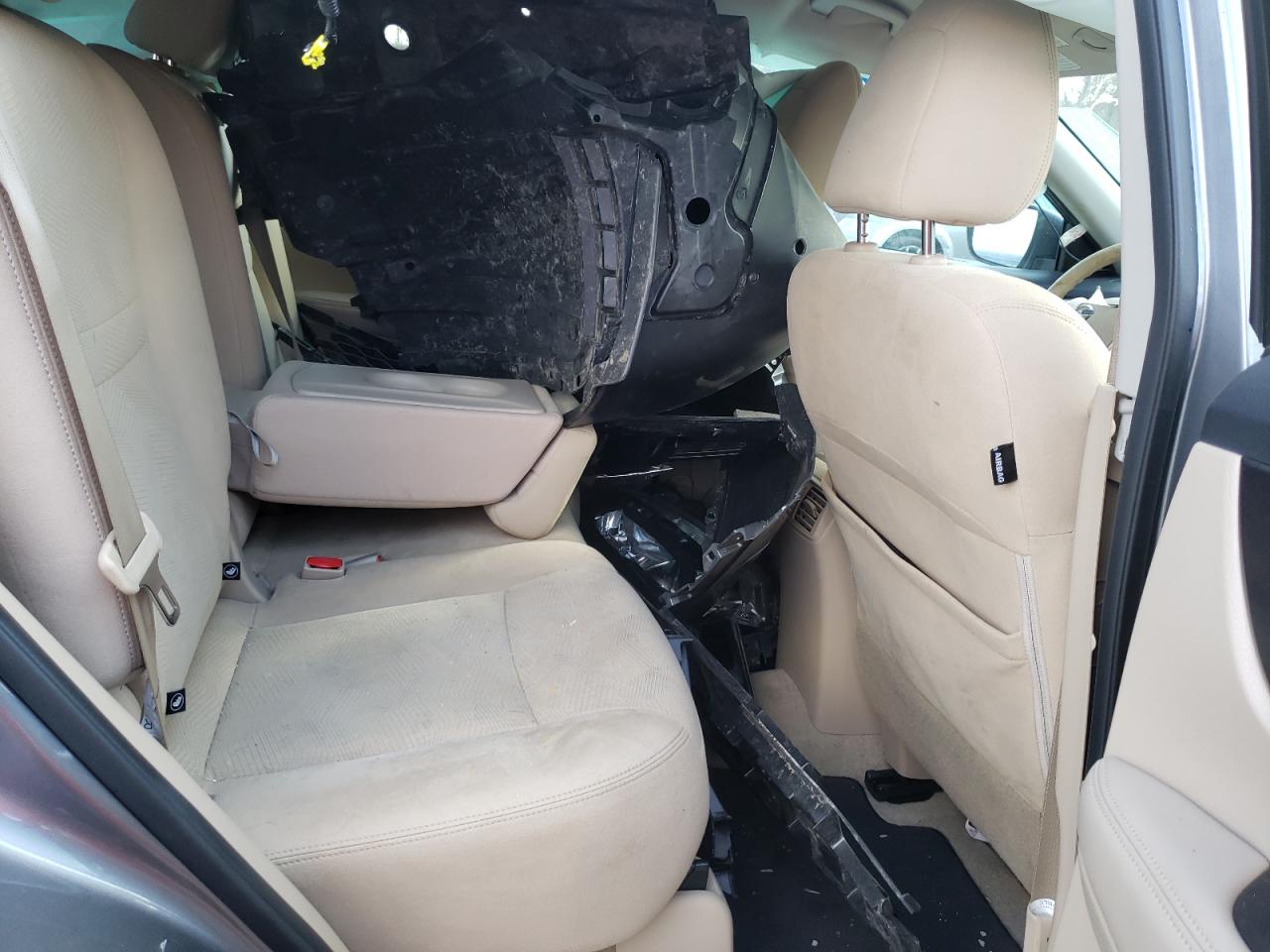 Photo 6 from auction – 2015 NISSAN ROGUE S with VIN KNMAT2MV1FP566018