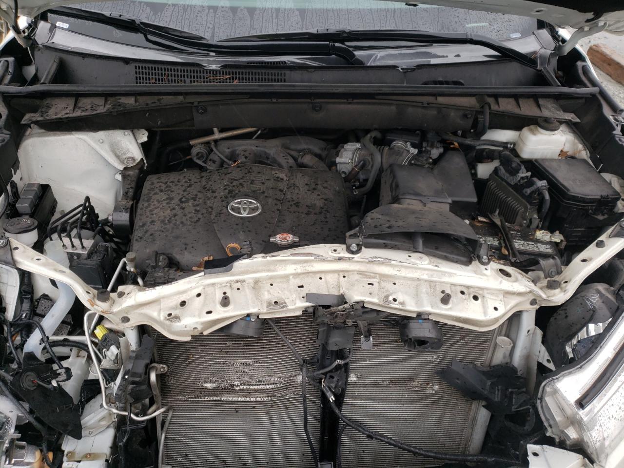 Photo 7 from auction – 2019 TOYOTA HIGHLANDER with VIN 5TDZZRFH5KS304407
