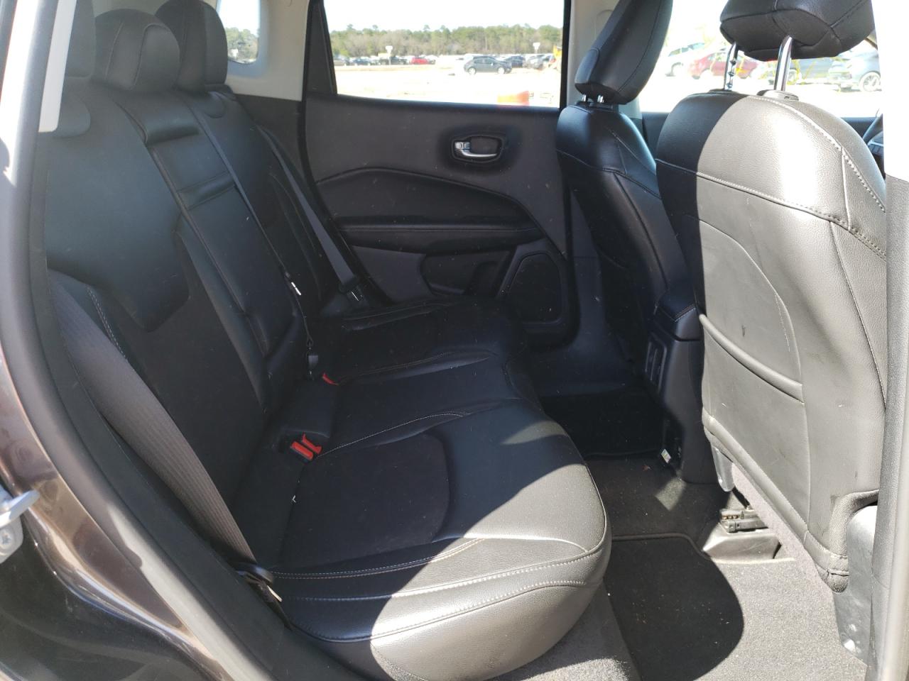 Photo 6 from auction – 2018 JEEP COMPASS LA with VIN 3C4NJDBB5JT256194