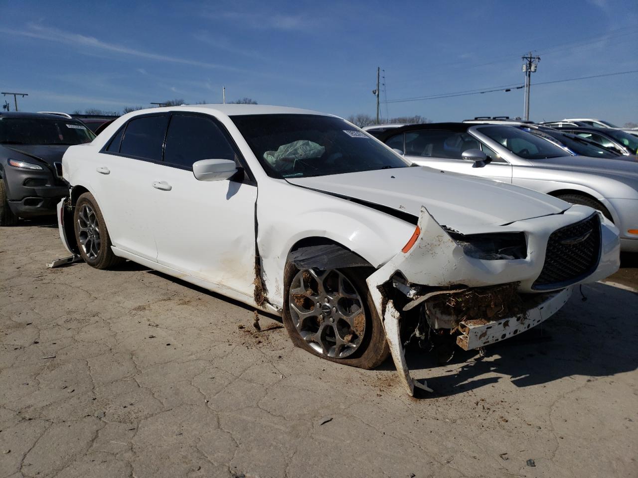 Photo 9 from auction – 2016 CHRYSLER 300 S with VIN 2C3CCAGG6GH296312