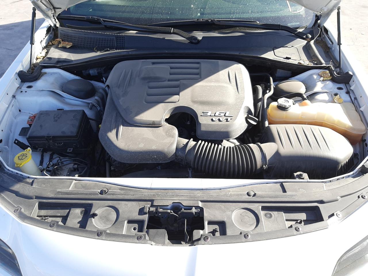 Photo 7 from auction – 2018 CHRYSLER 300 S with VIN 2C3CCABG8JH245103