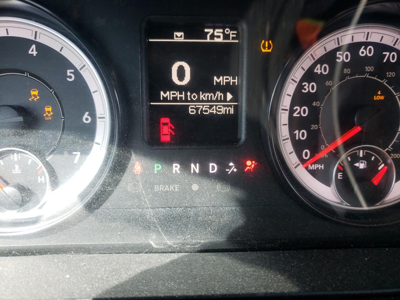 Photo 8 from auction – 2016 RAM 1500 ST with VIN 1C6RR7FG5GS371476